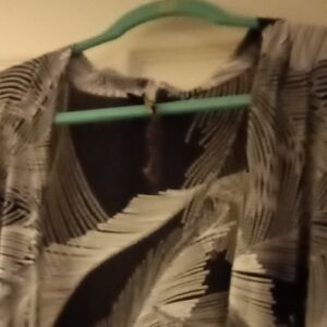 Chic Black and White Patterned Blouse